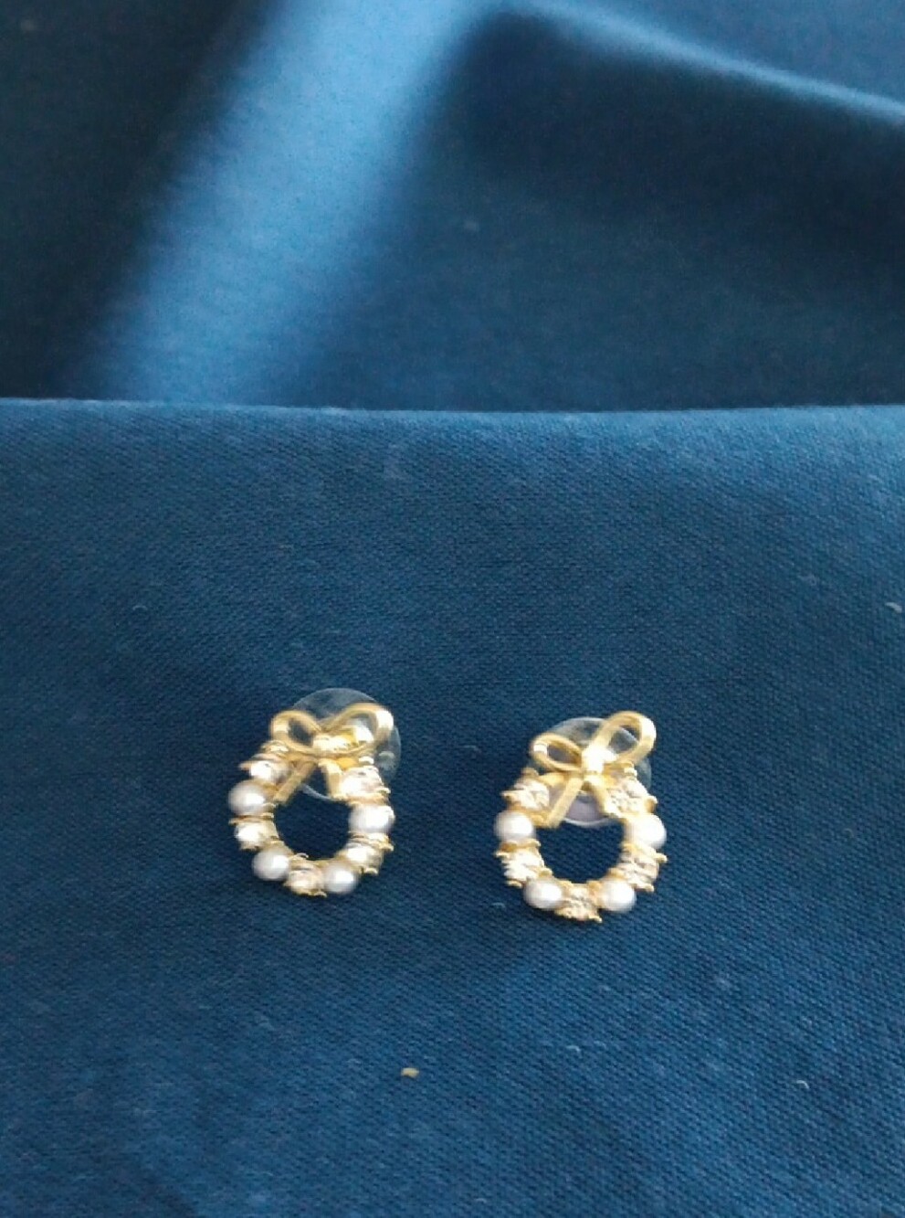 Gold Pearl Wreath Stud Earrings with Bow - Women Jewelry